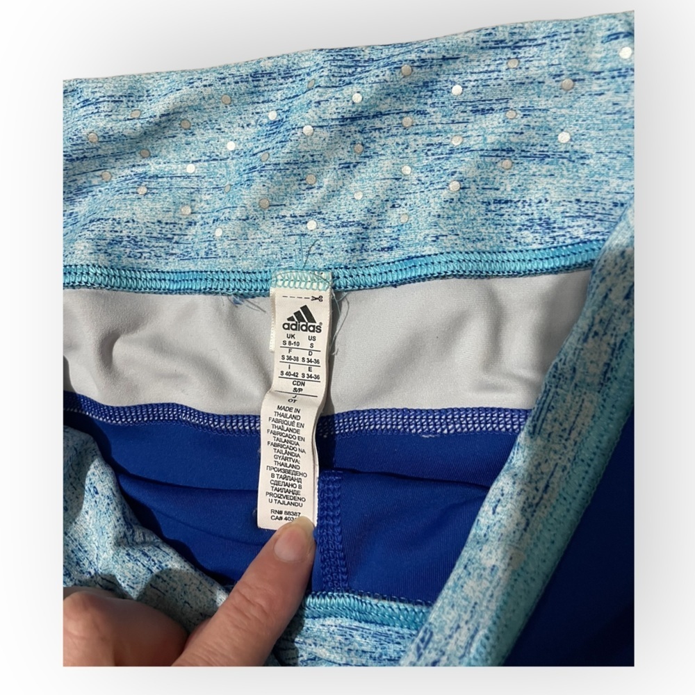 Ladies Adidas shorts - Picture 3 of 3
